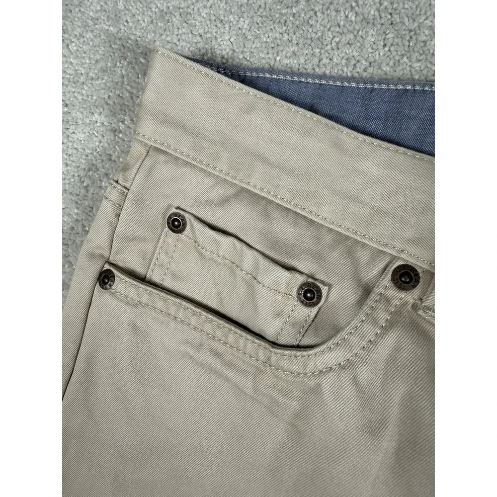LL Bean Men's Beige Khakis Standard Fit 38x32 ID 500233 Straight‎ Leg Lakewashed